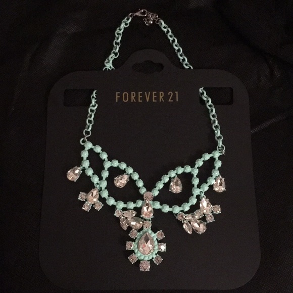 2/$9 - Forever 21 Necklace - Picture 3 of 5
